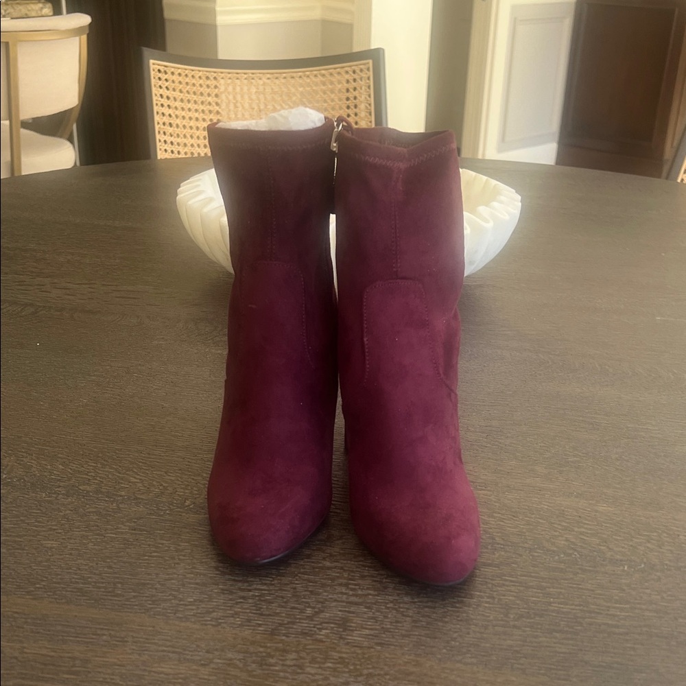 Steve Madden Elegant Wine Stretch Block Heel  Suede Ankle Boots